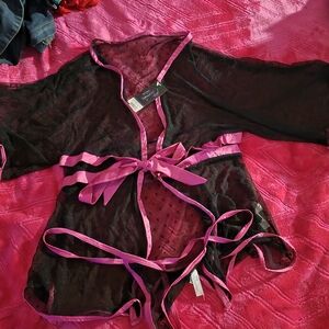 Curves Collecttion Elegant Black and Pink Sheer Robe With G String